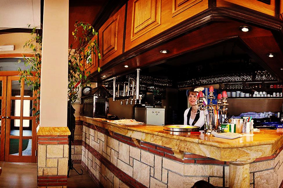 Kamin bar hotela Olimp 5